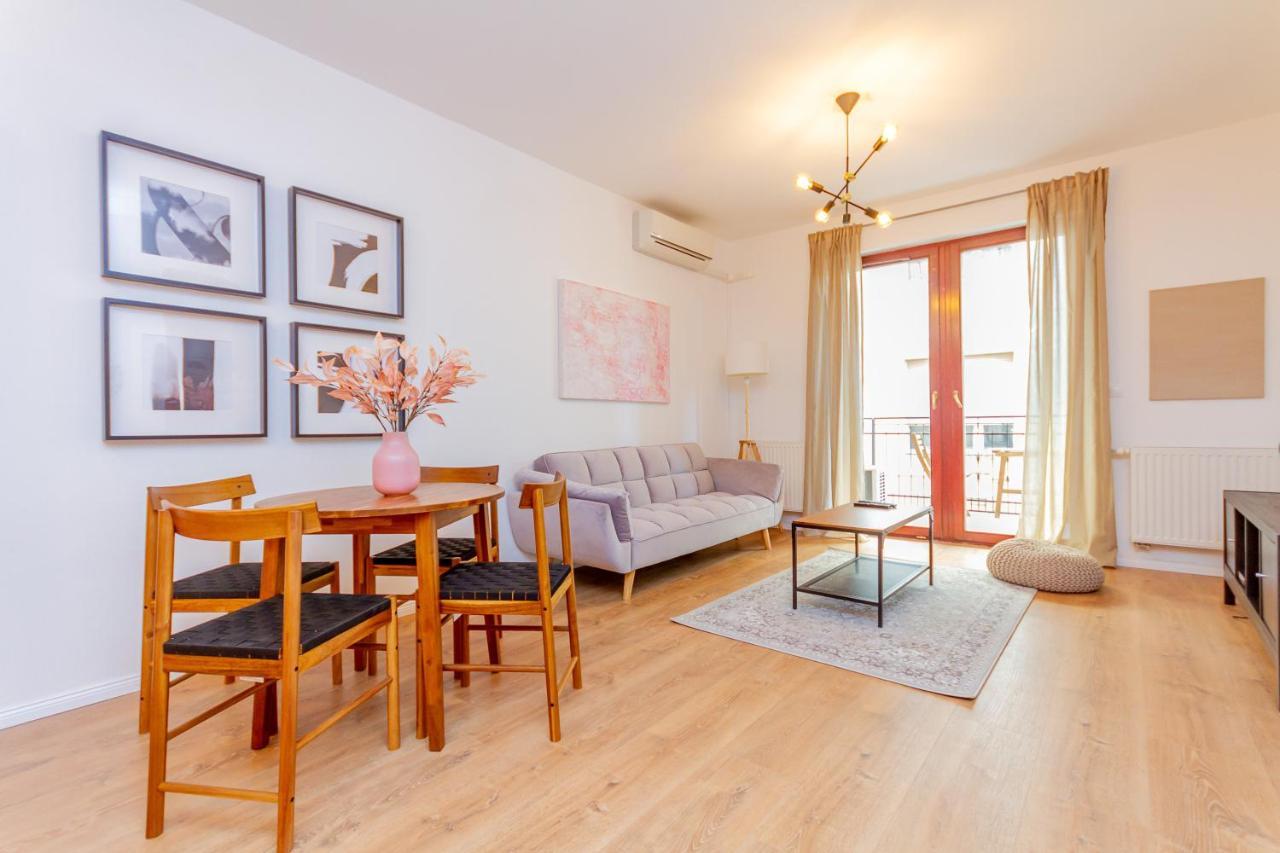 Apartment Kiraly Str. Corner Downtown Budapest