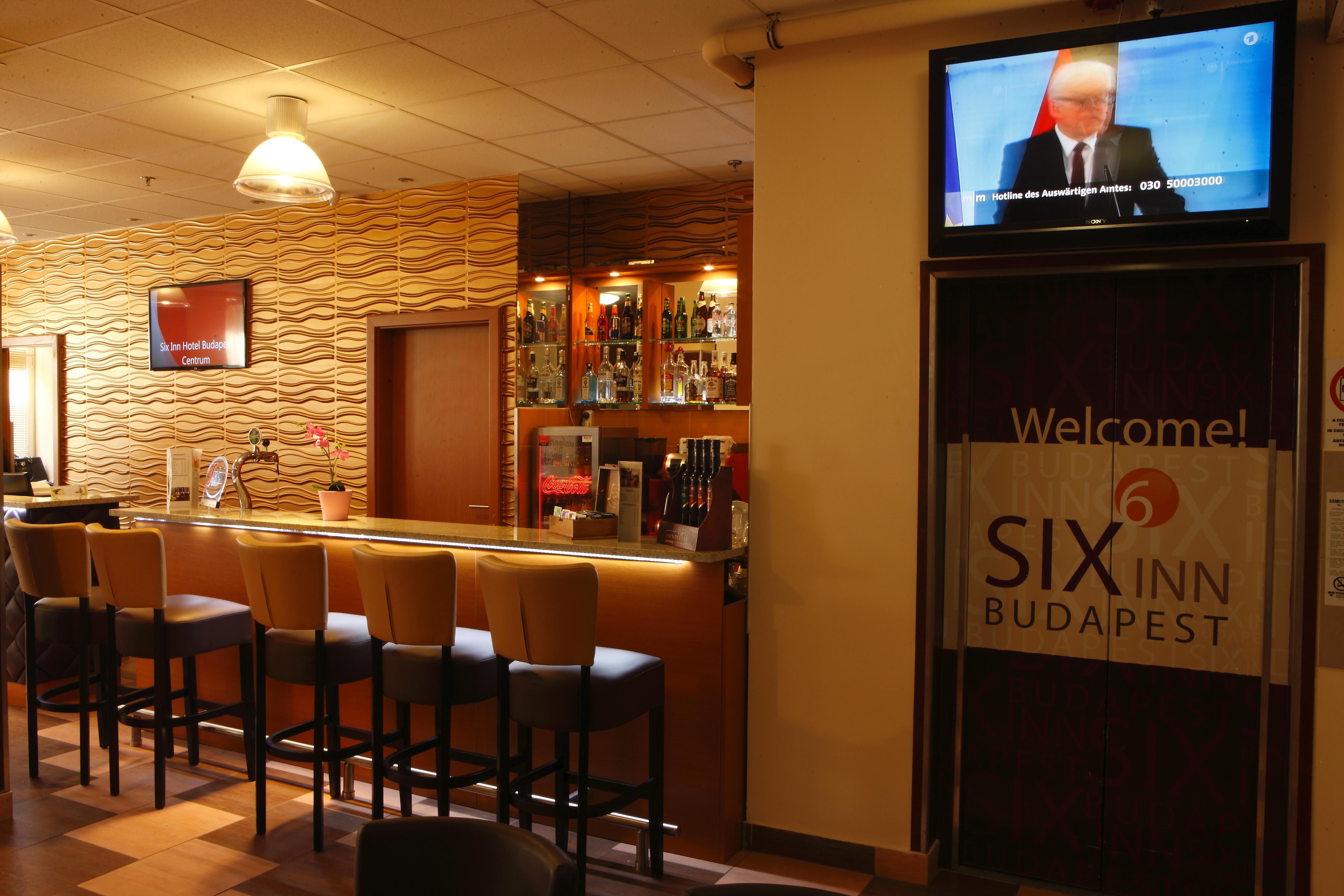 Six Hotel
