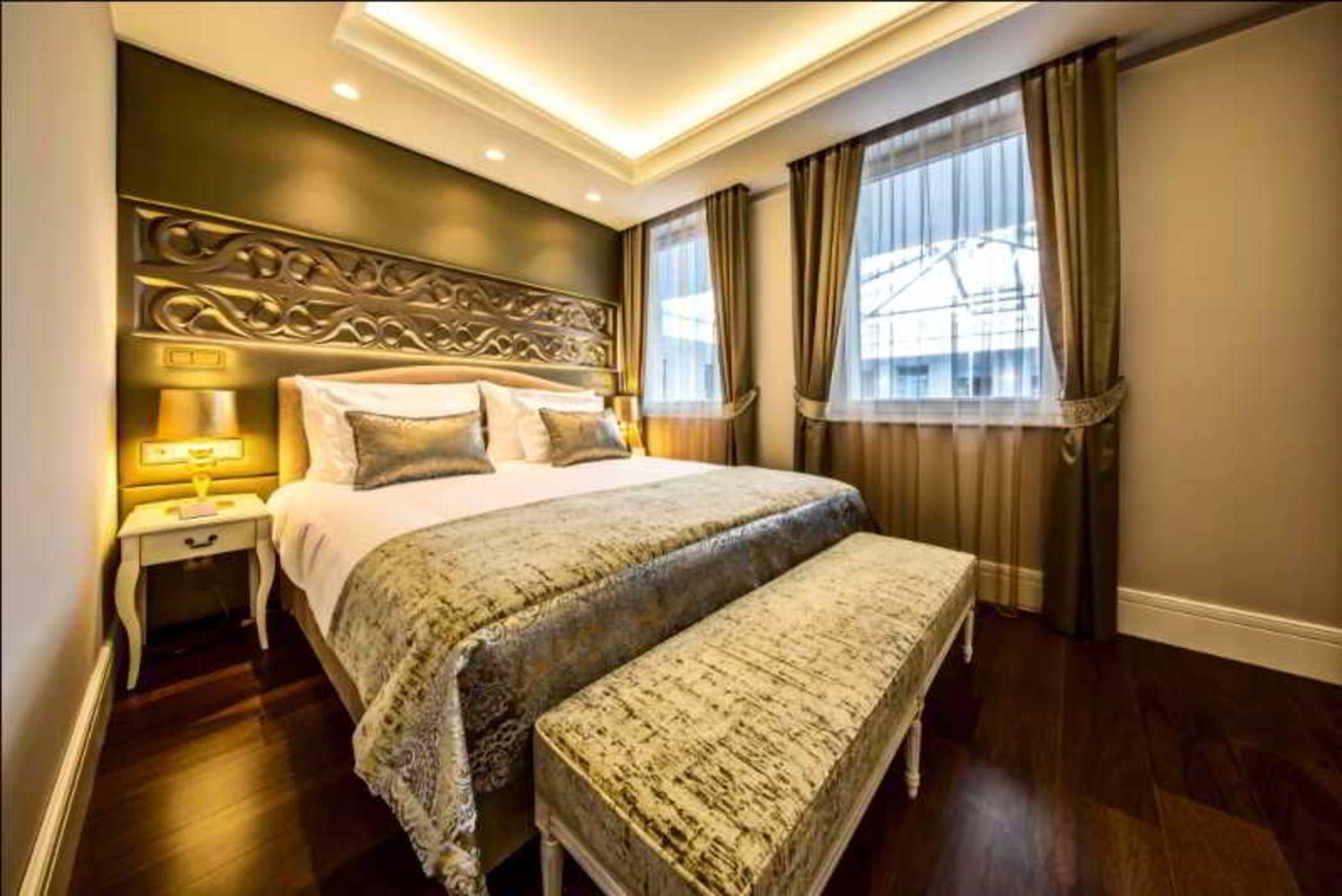 Prestige Hotel 4*