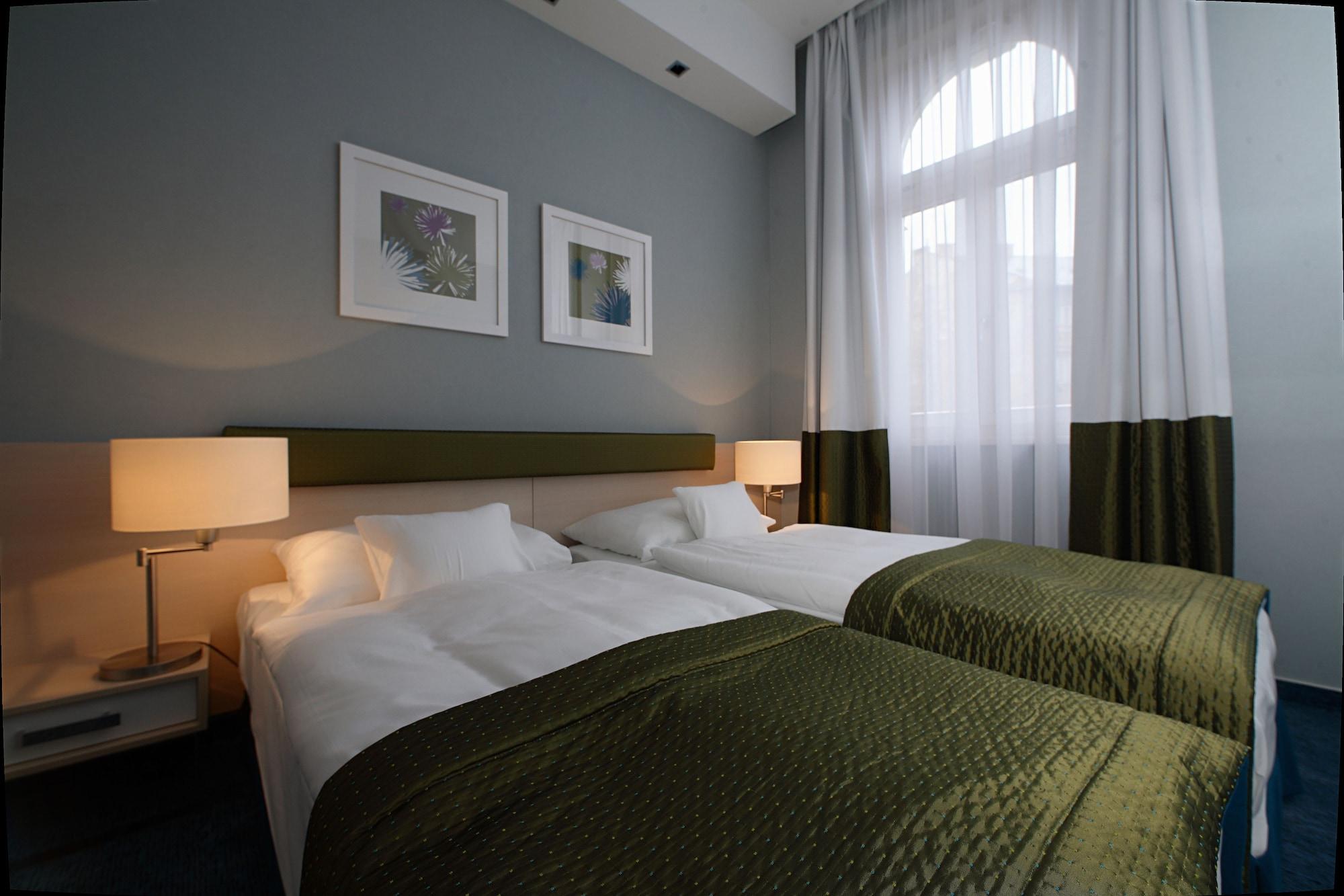 Atrium Fashion Szálloda 4*