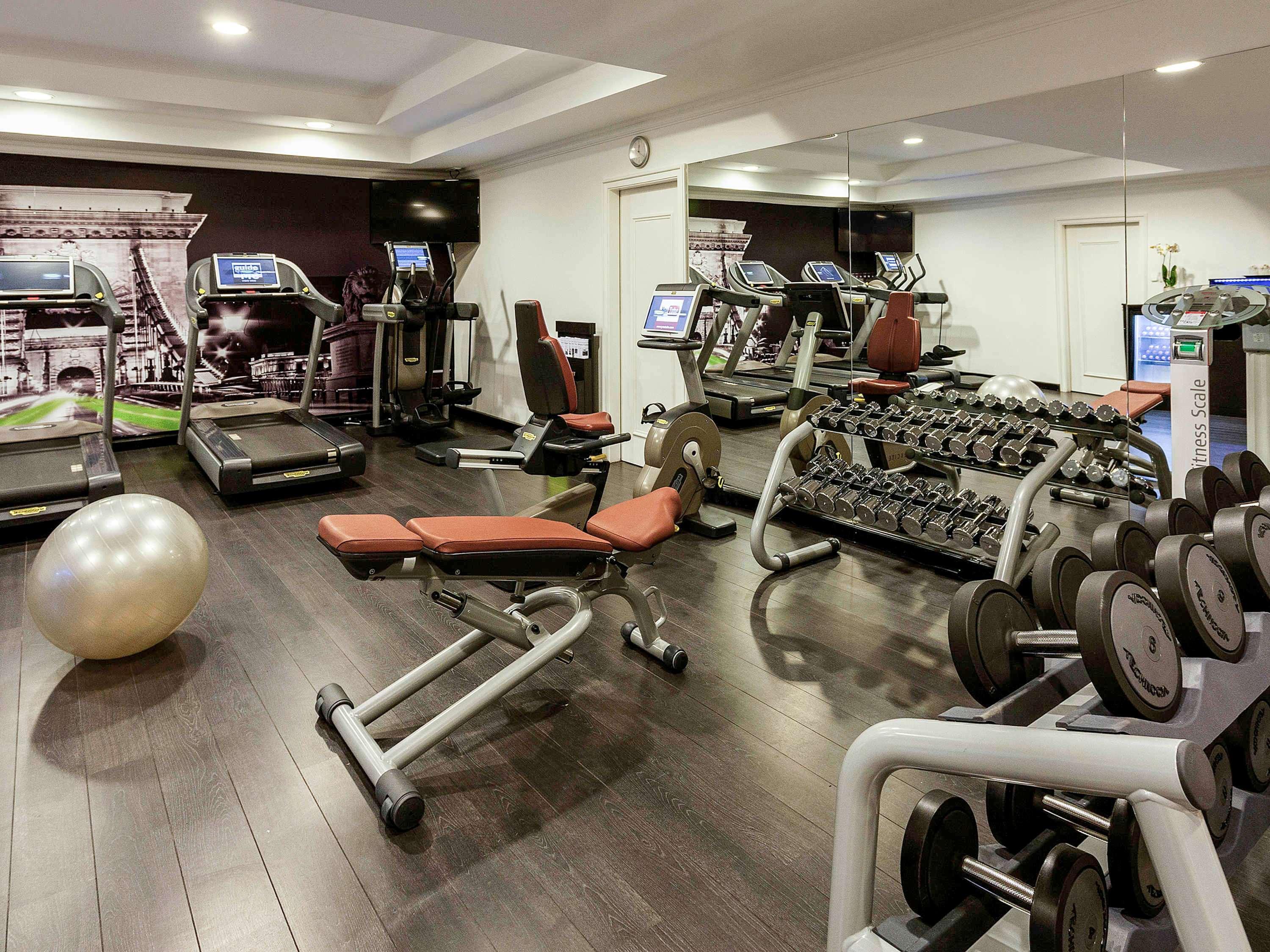 Sofitel Chain Bridge Hotel
