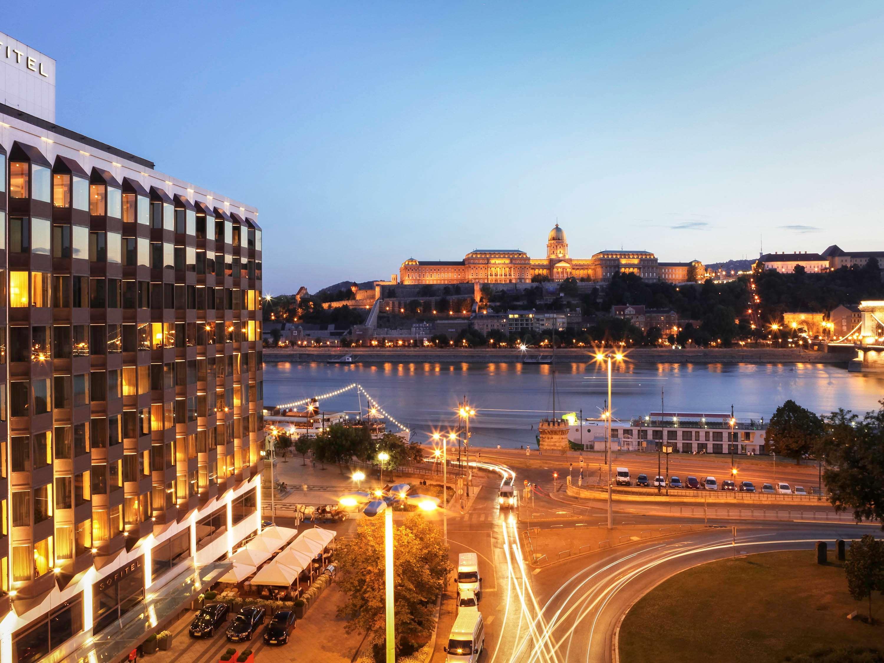 Sofitel Chain Bridge 5*