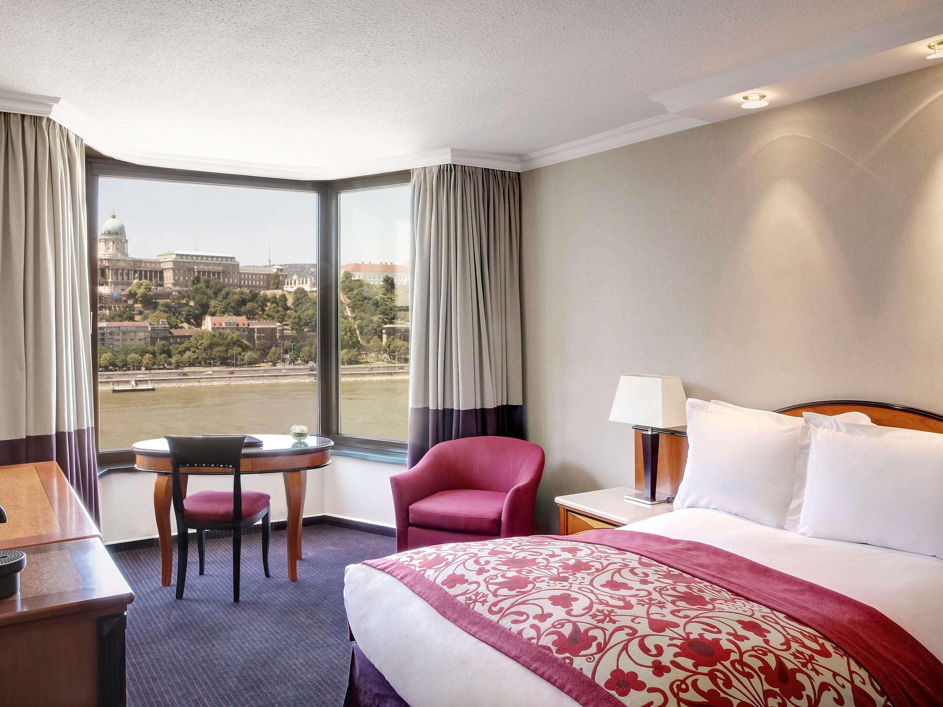 Hotel Sofitel Chain Bridge