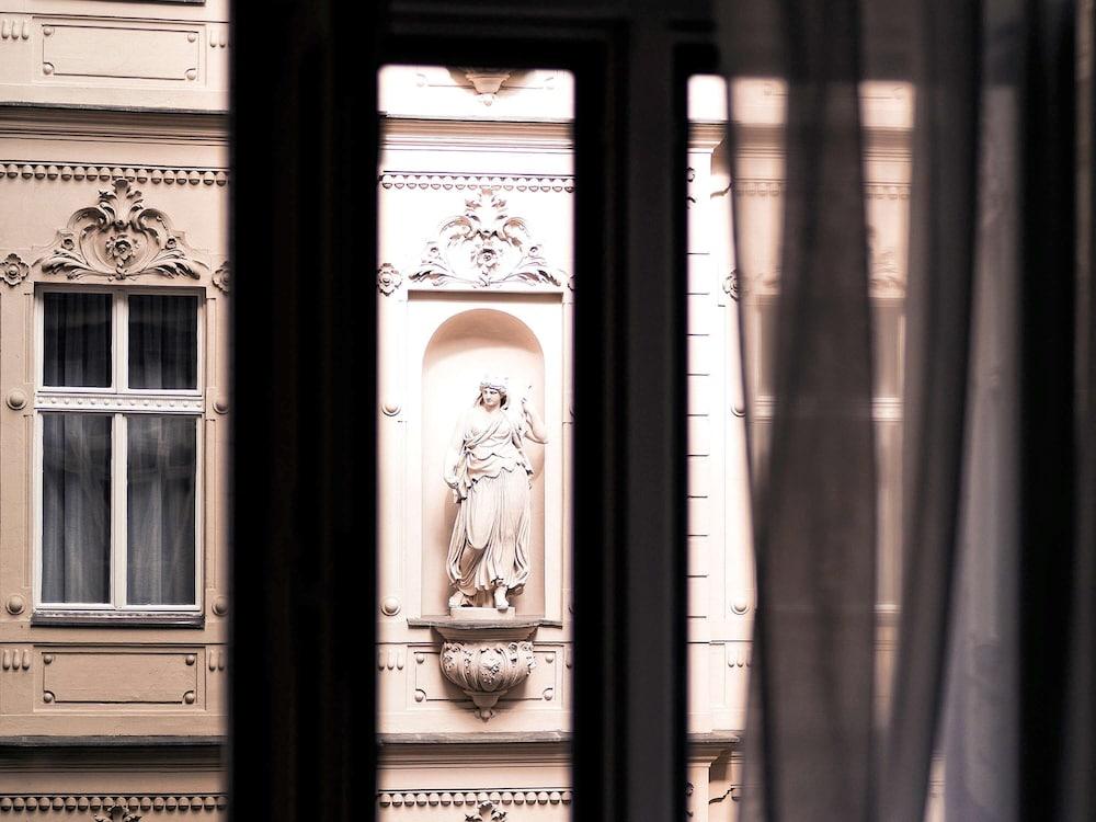 Nemzeti - Mgallery 4* Budapest