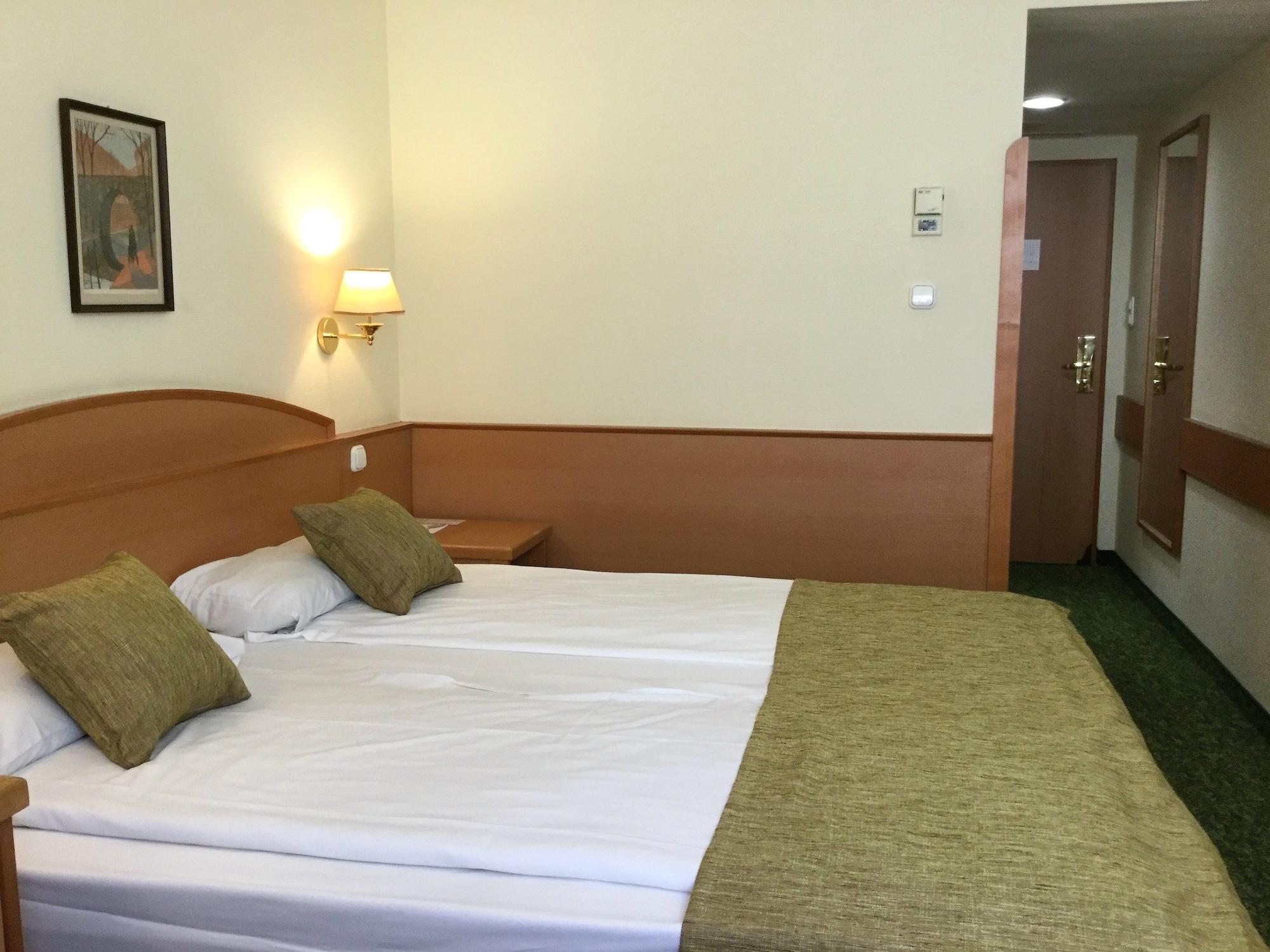 Danubius Erzsebet City Center 3* Budapest
