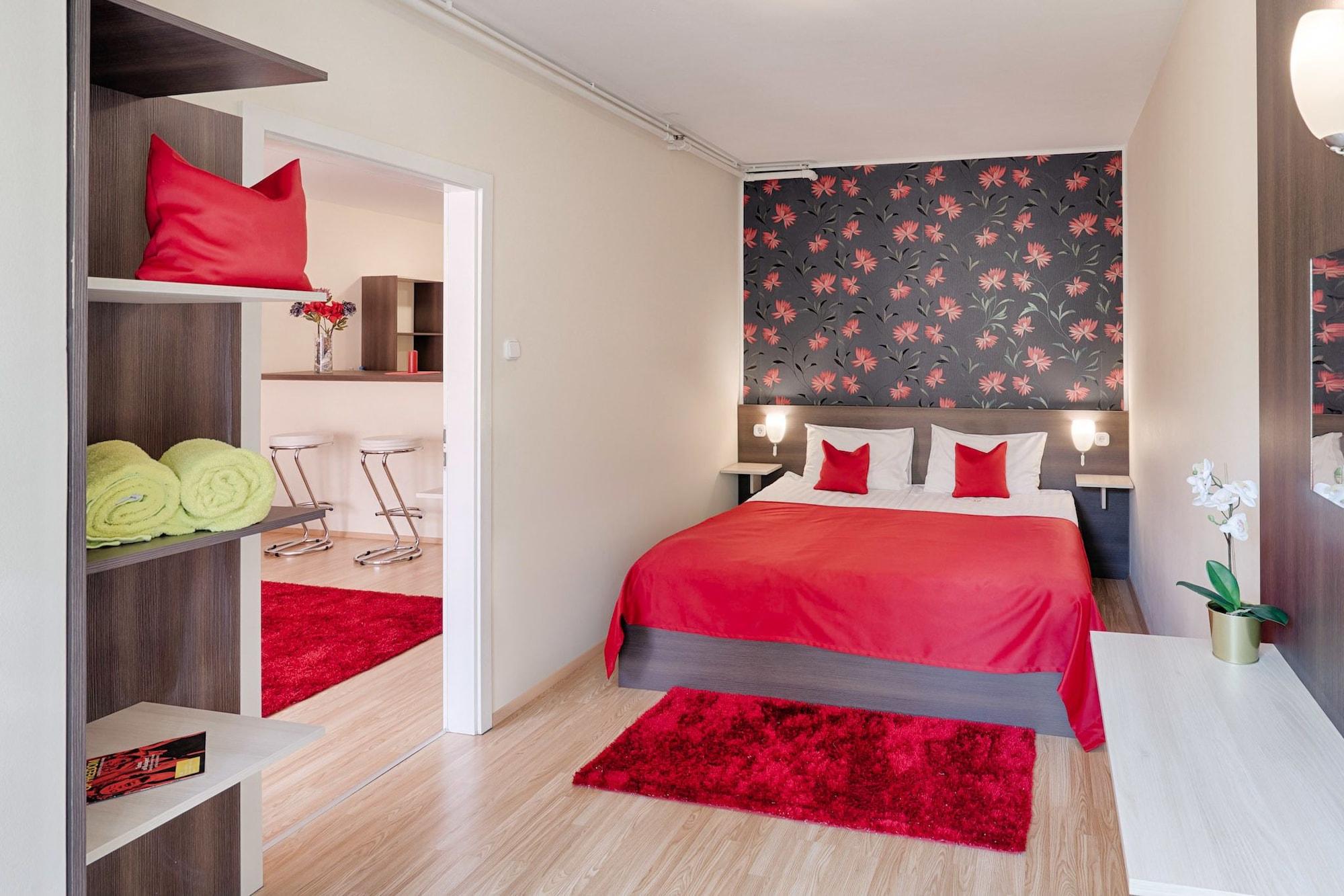 Triple M Hotell
