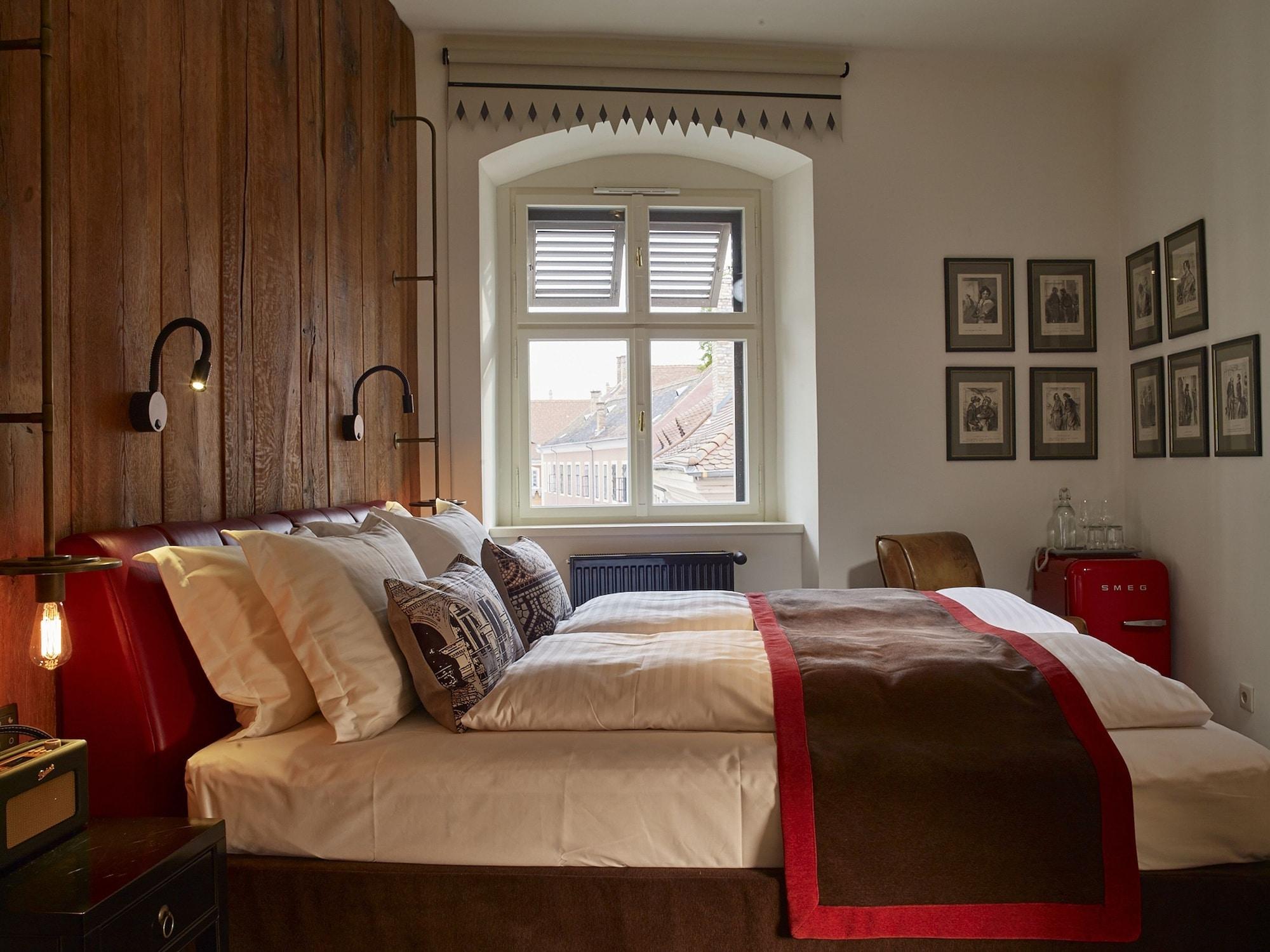 Pest-buda Design 4* Budapest