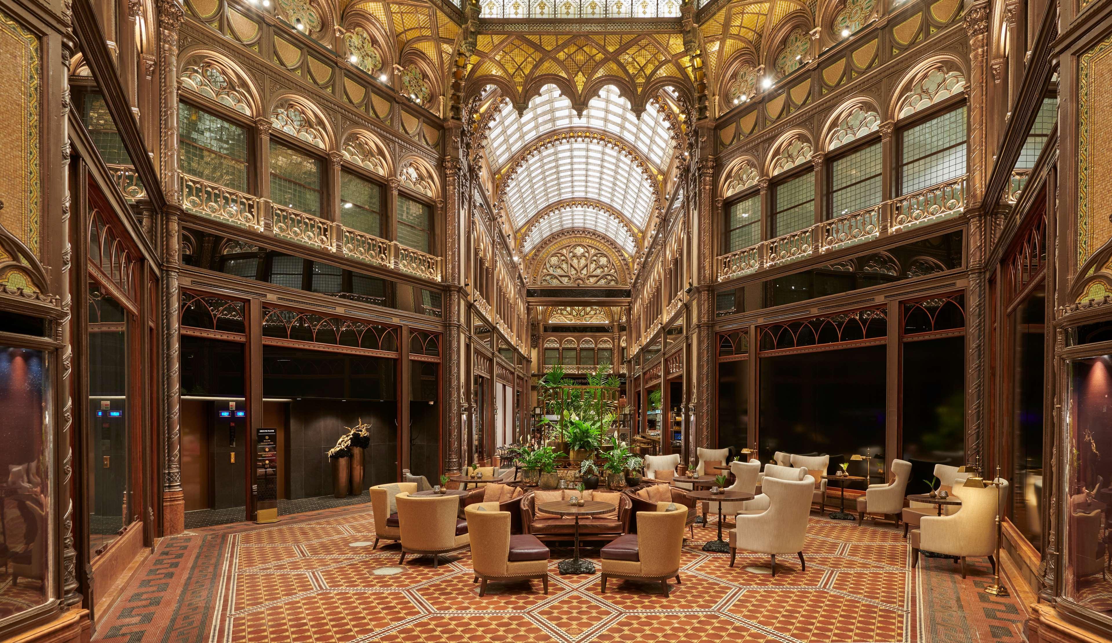Párisi Udvar Budapest, Part Of Hyatt