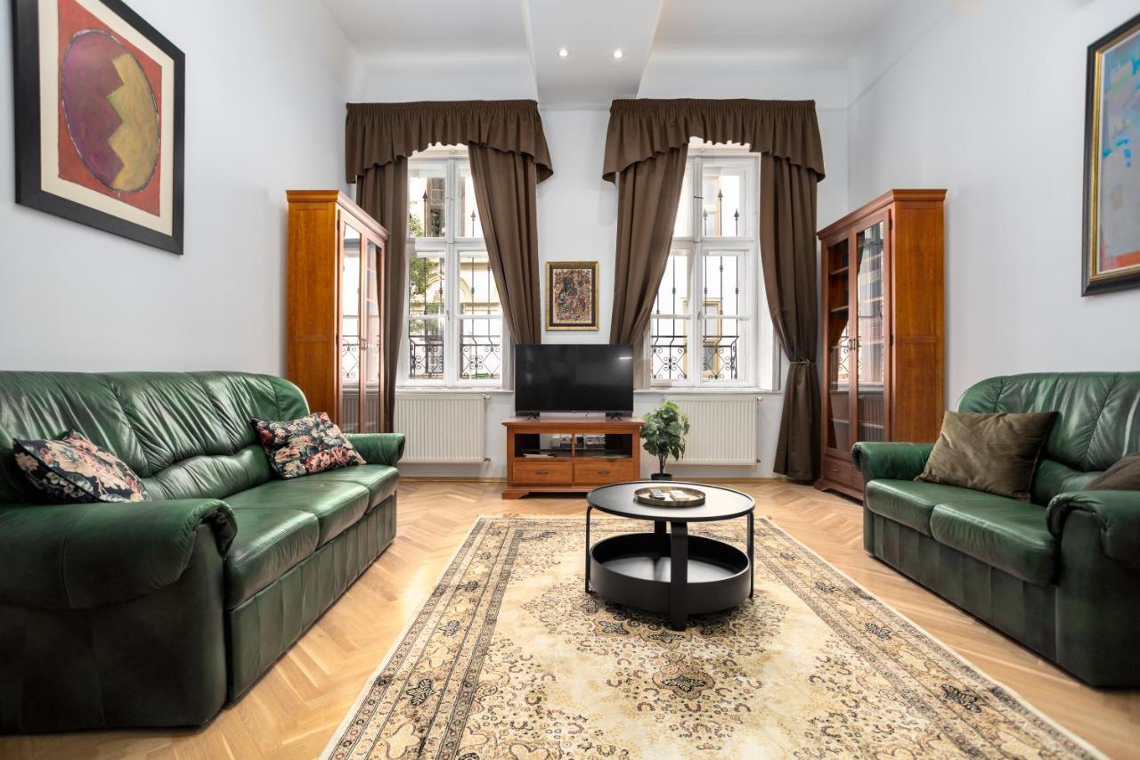Emerald At Appartamento Budapest