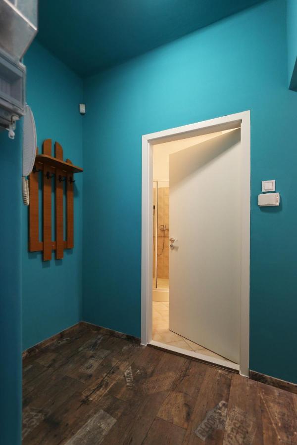 West End Apartman *