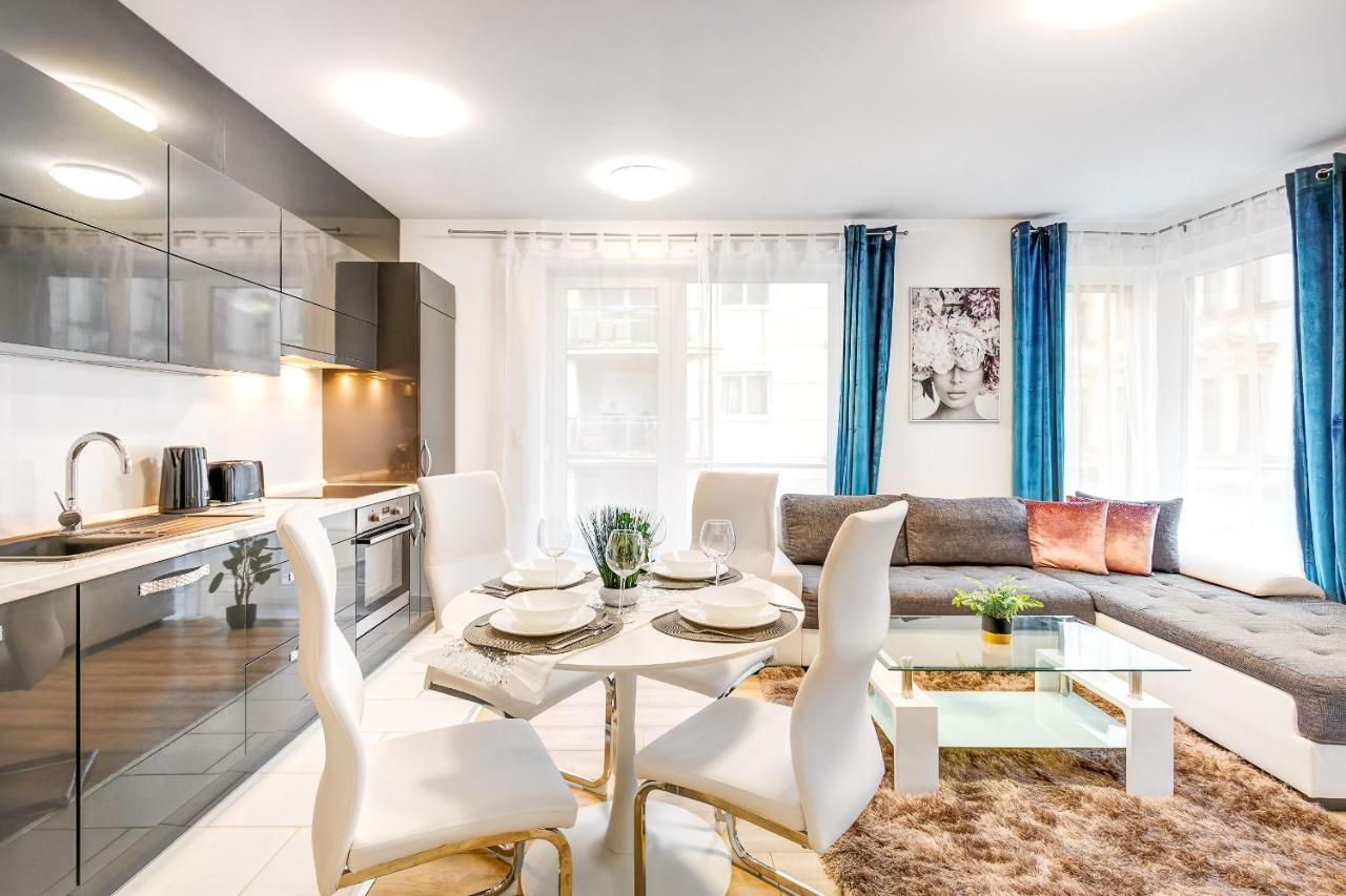 Appartamento Modern With Free Garage And Balcony In The Downtown Budapest