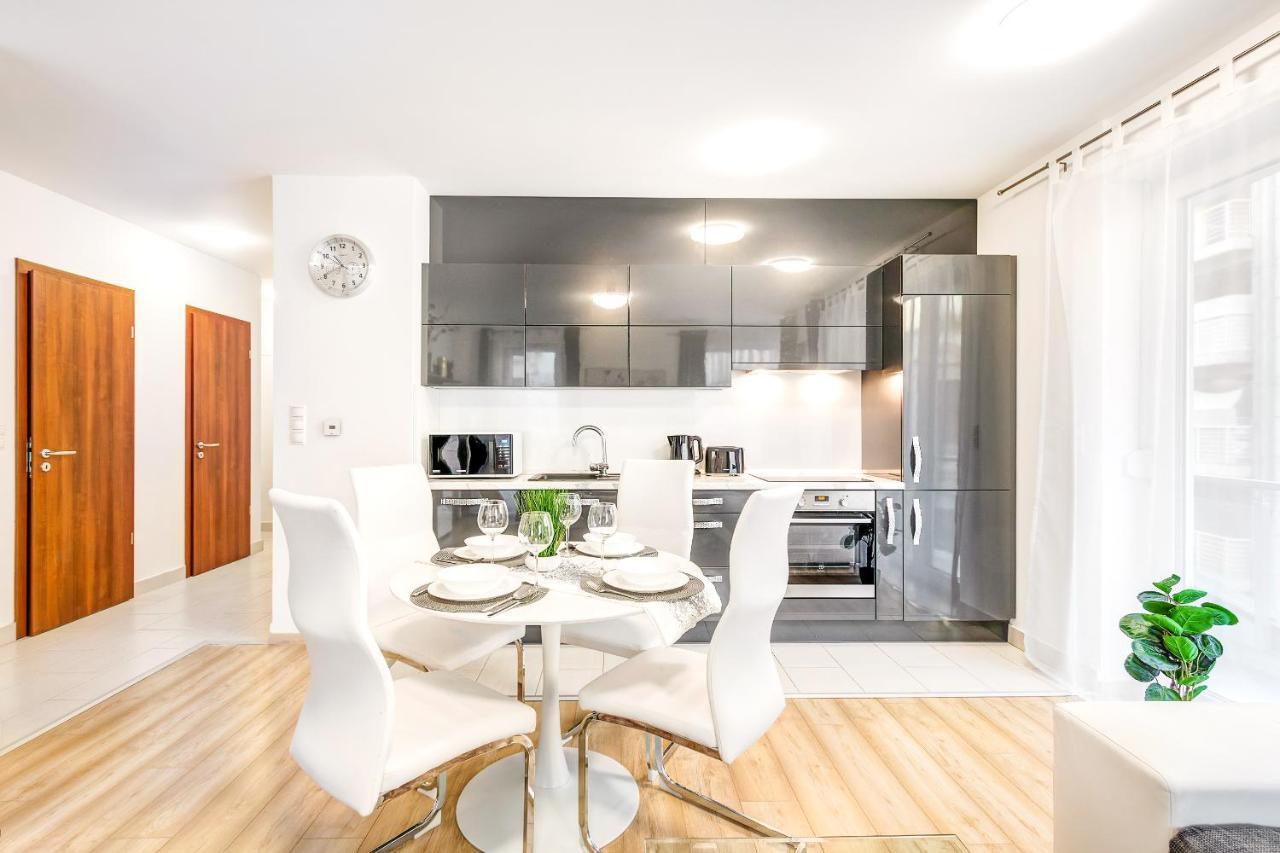 Modern With Free Garage And Balcony In The Downtown * Budapest