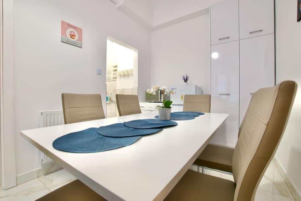 Standard By Hi5 - Muzeum 5 Apartamento Budapest