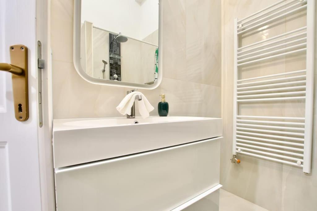 Standard By Hi5 - Muzeum 5 * Budapest
