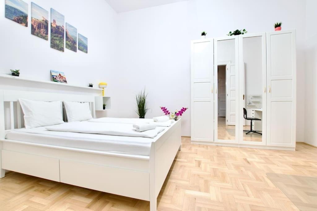 Standard By Hi5 - Muzeum 5 Apartamento