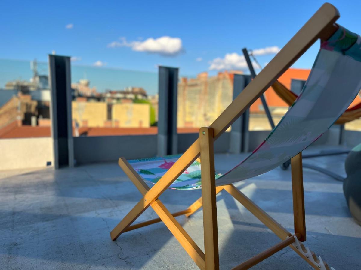 Luxury Penthouse With Giga Terrace In Buda Center
