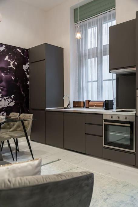 Premium By Hi5-king Street's Luxury Budapest