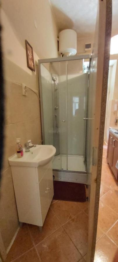 Attila Apartman Appartamento