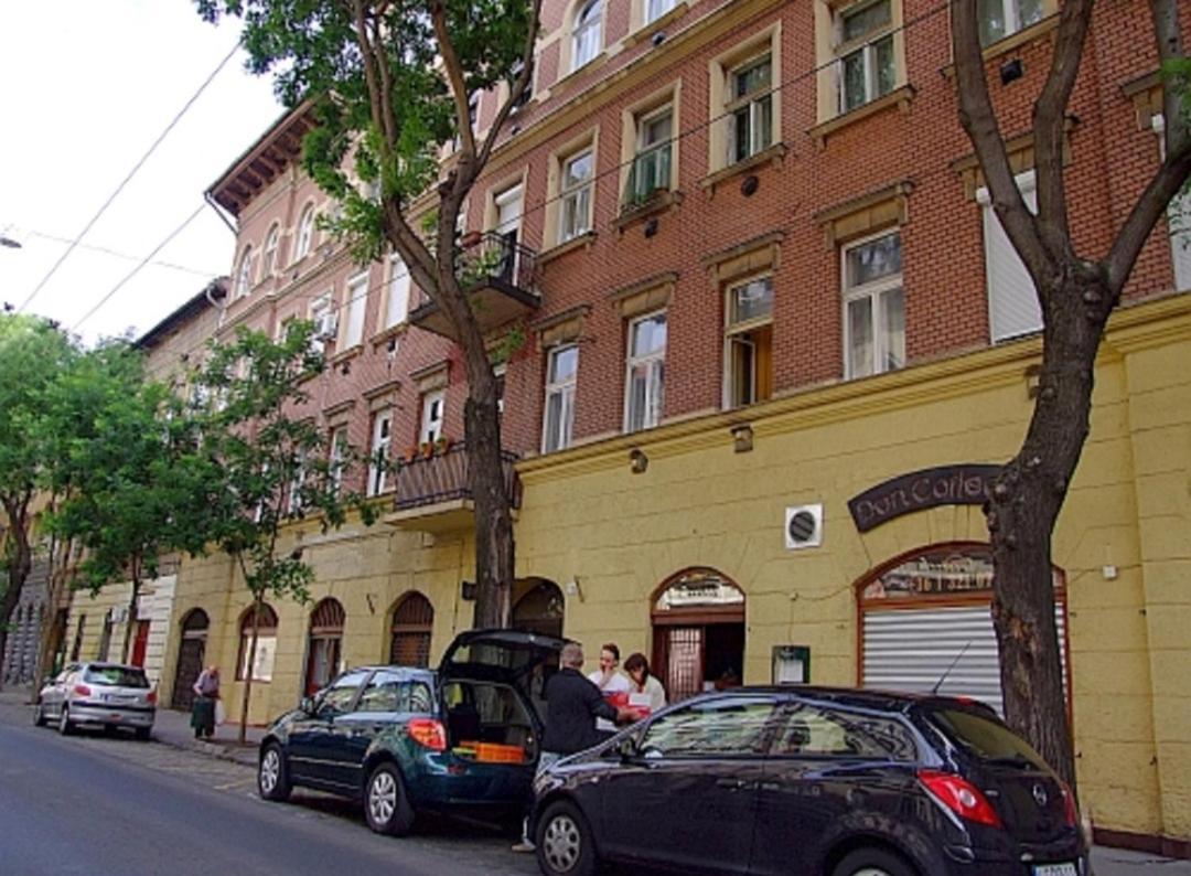 Appartamento Attila Apartman *