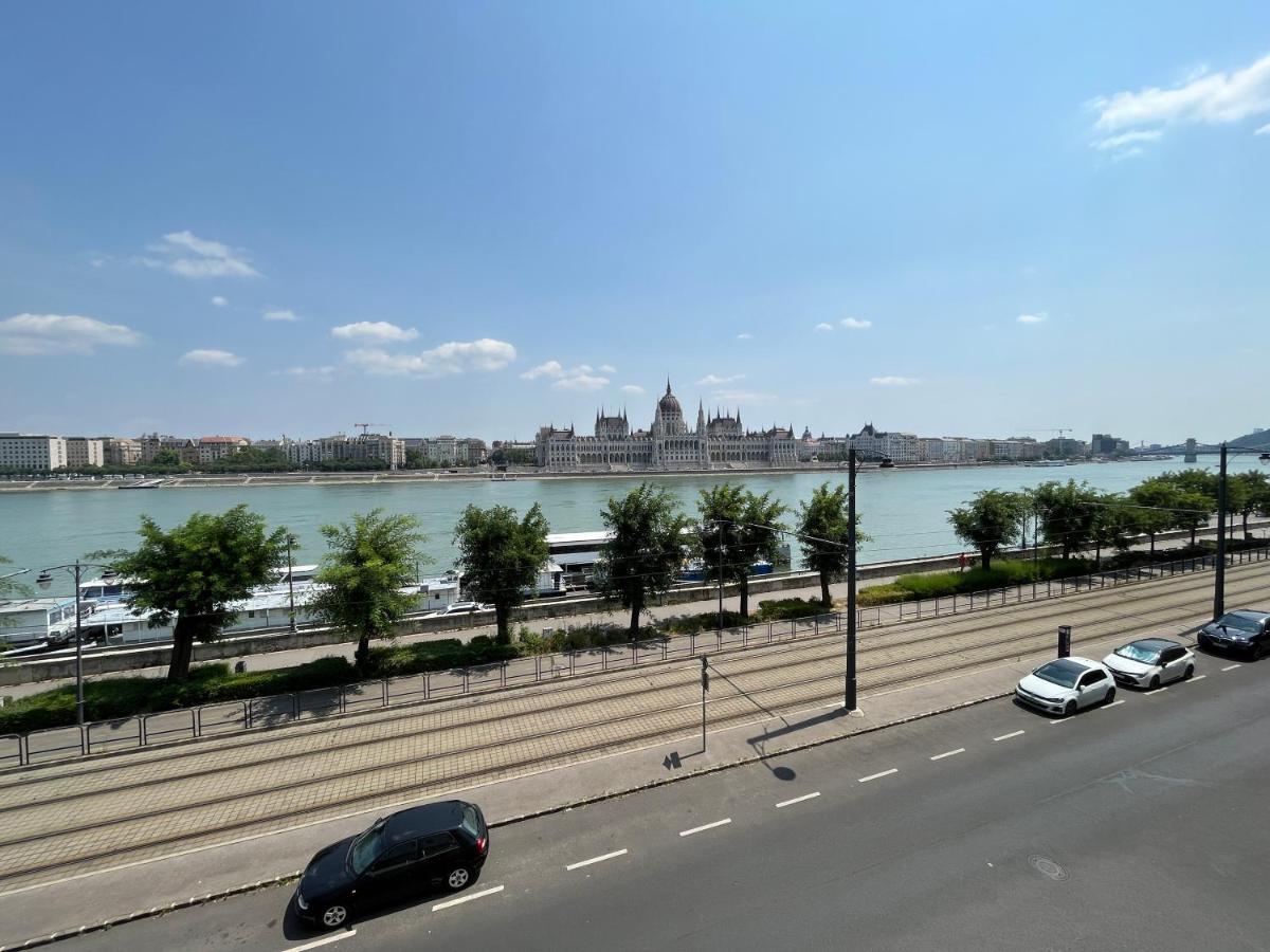 Apartment B38 *