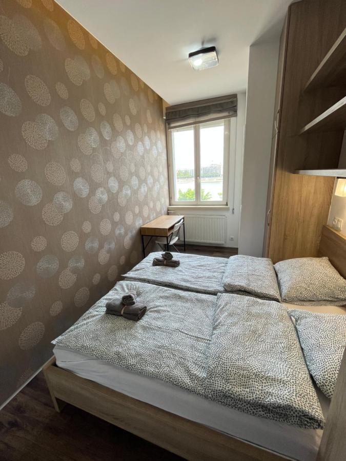 Apartment B38 *