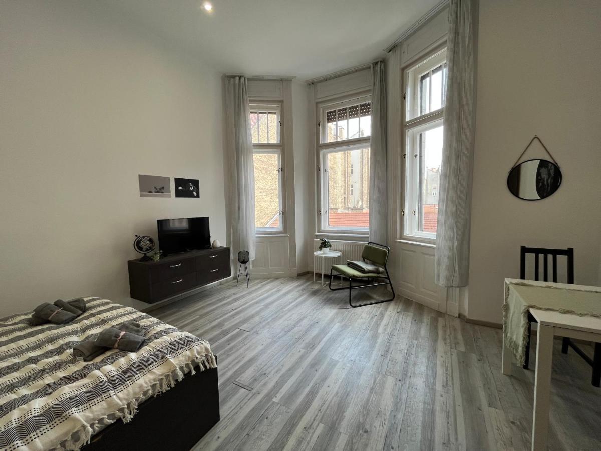 D58 Superior In The Center Budapest
