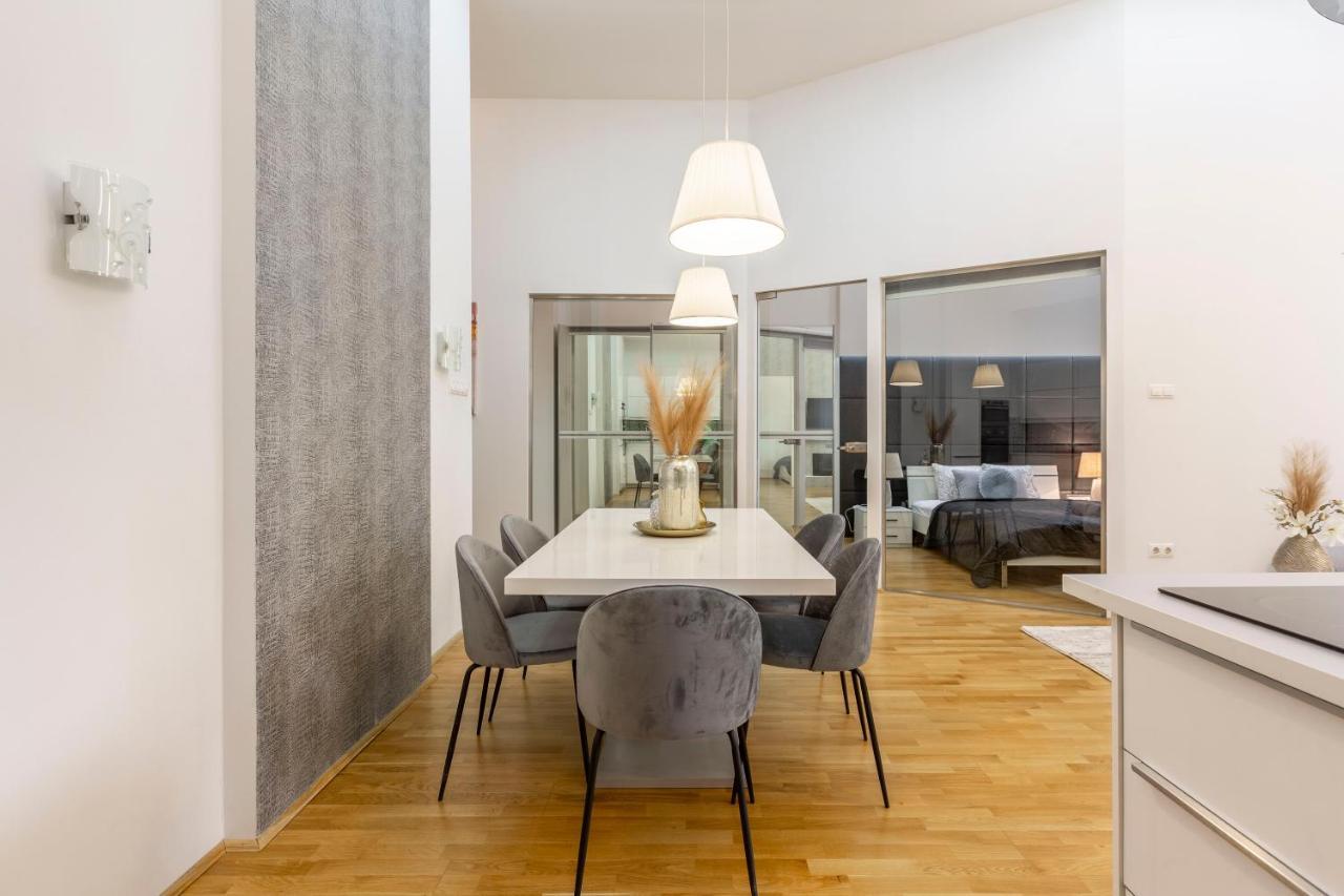 Luxurious & Spacious Downtown In Liszt Ferenc Square