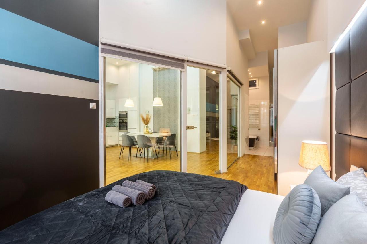Luxurious & Spacious Downtown In Liszt Ferenc Square * Budapest
