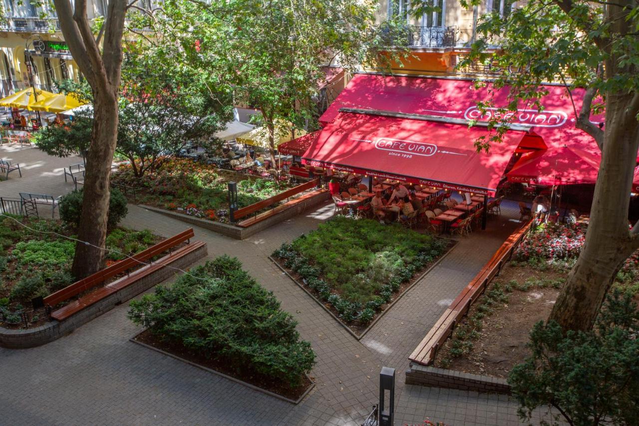 Luxurious & Spacious Downtown In Liszt Ferenc Square