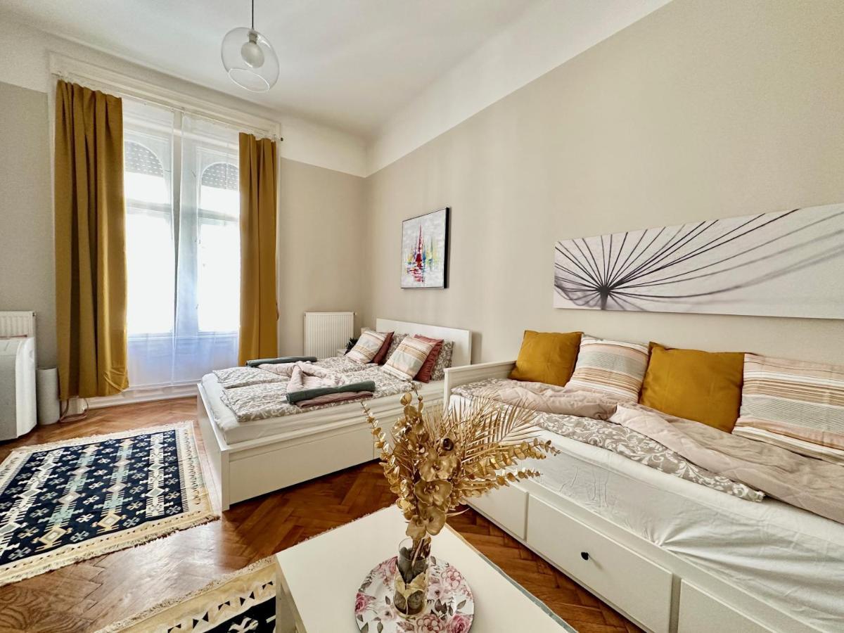 Weinerhouse Design Apartment Budapest