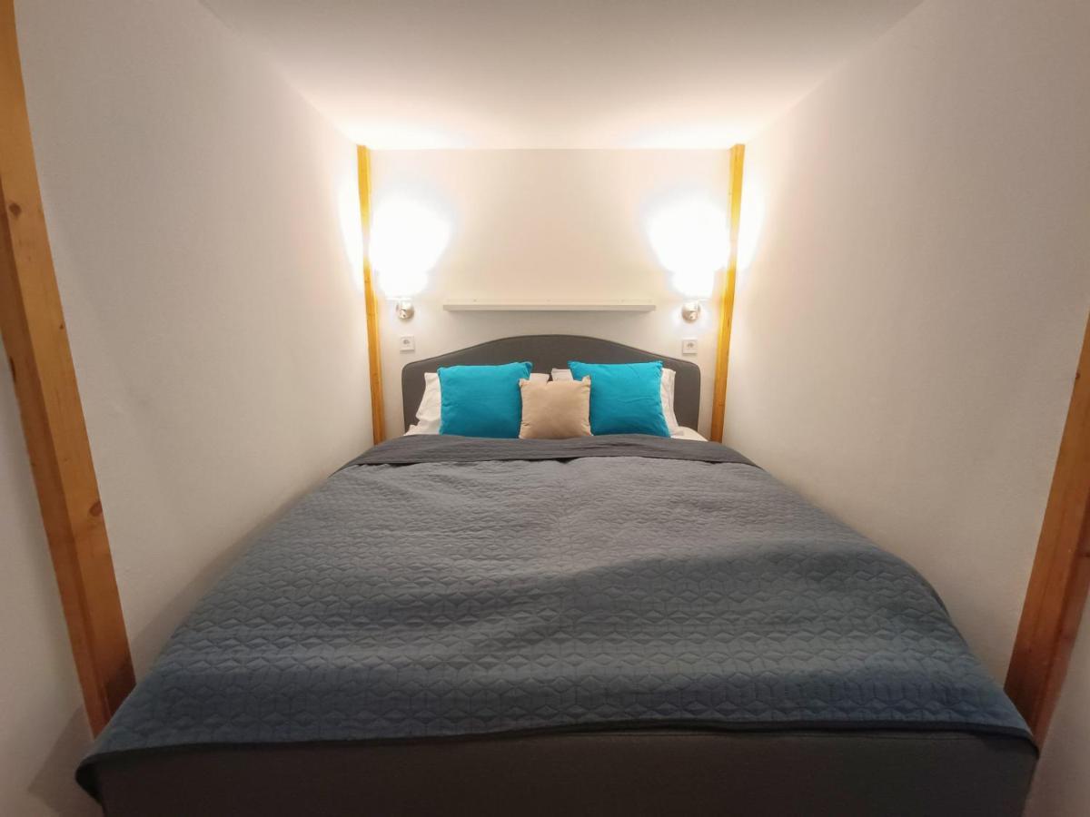 Appartement R172 Elitehost Raday Studio