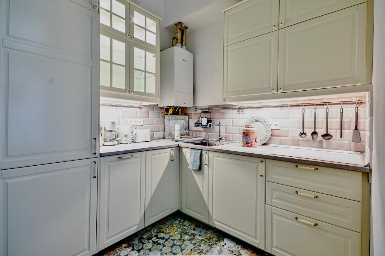 Buda Bliss Garden Apartment