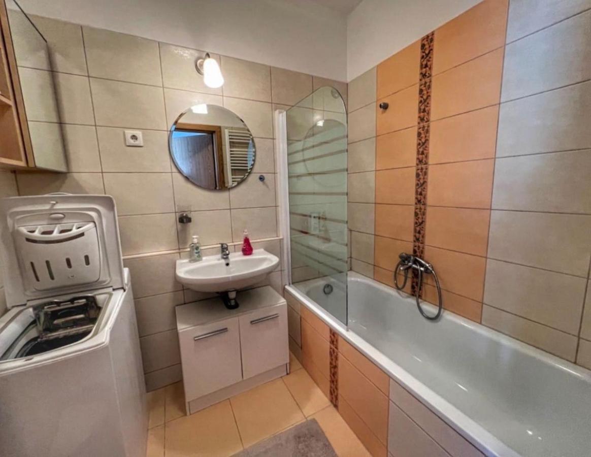 Viva - Cosy Flat In - Free Parking