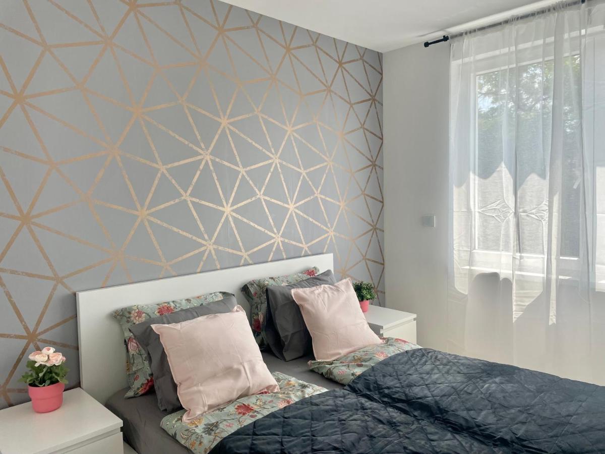 B146 Design Lux Budapest