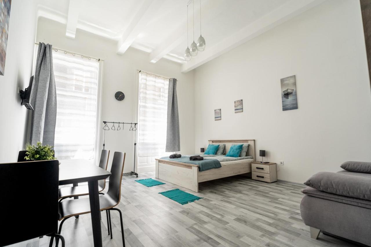 Seventh Heaven * Budapest