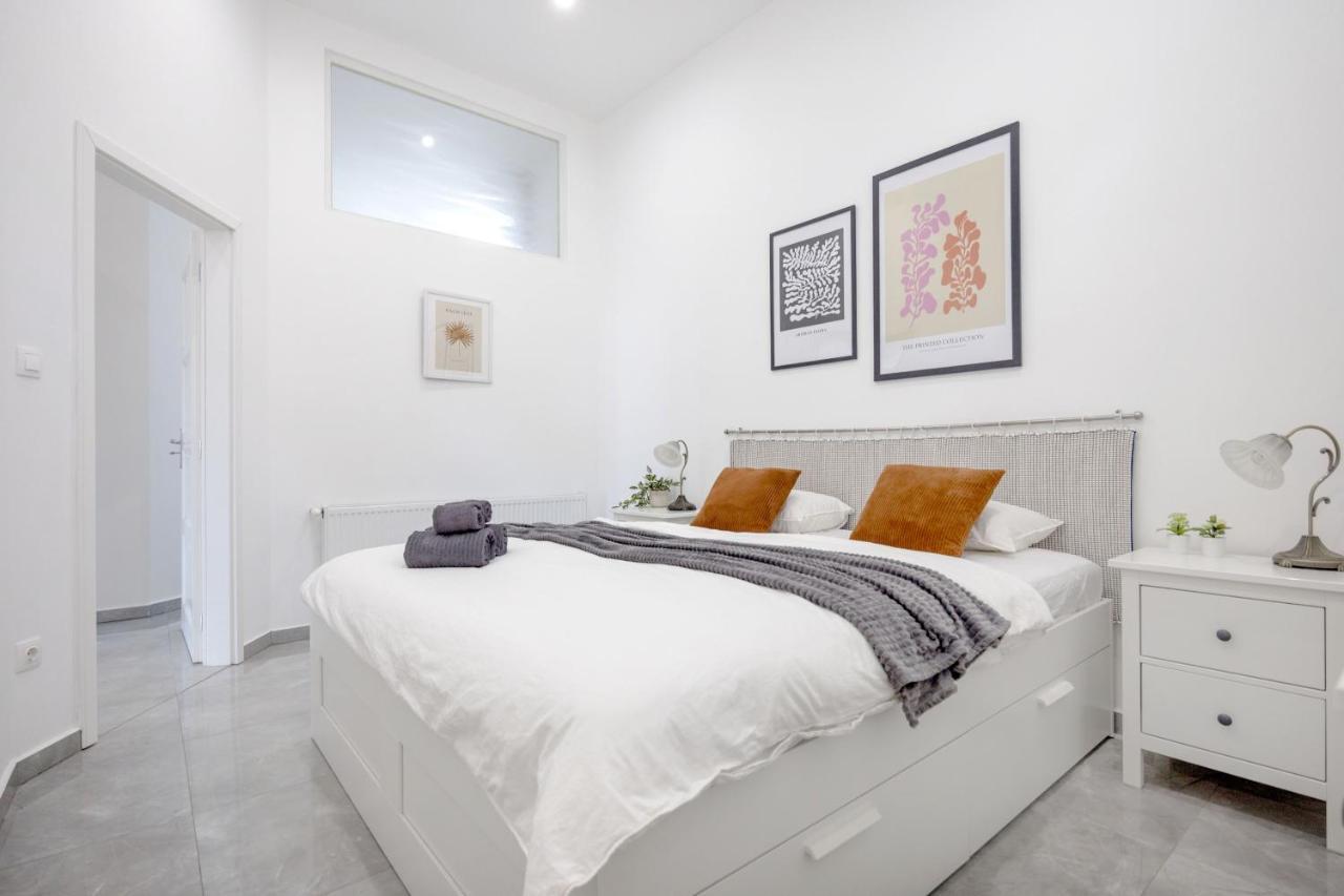 Walk To Vaci Street - Live In Lux Designer Apt W/ Amazing Views Apartman