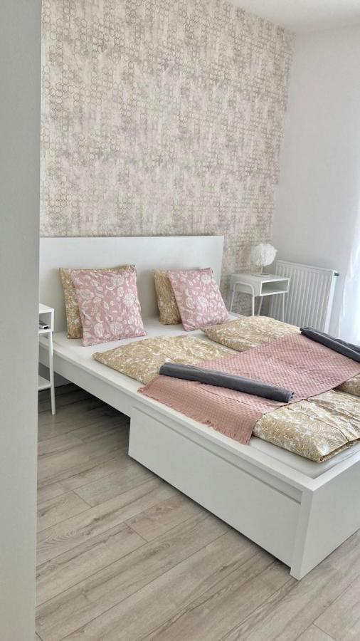 Penthouse Young #freeparking Apartament