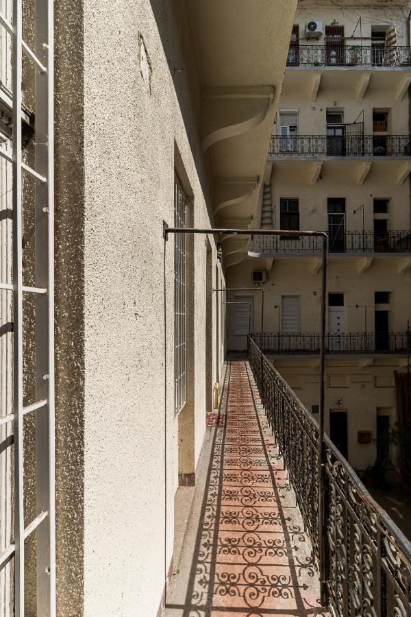 Shining Bright Two Bedroom Next To Andrassy Ave Apartamento