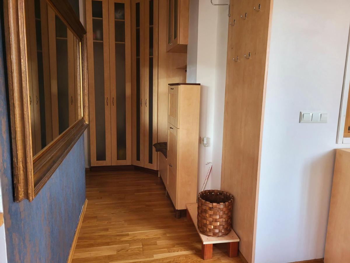 Apartment Sunny Panorama Flat Near Castle With Balcony
