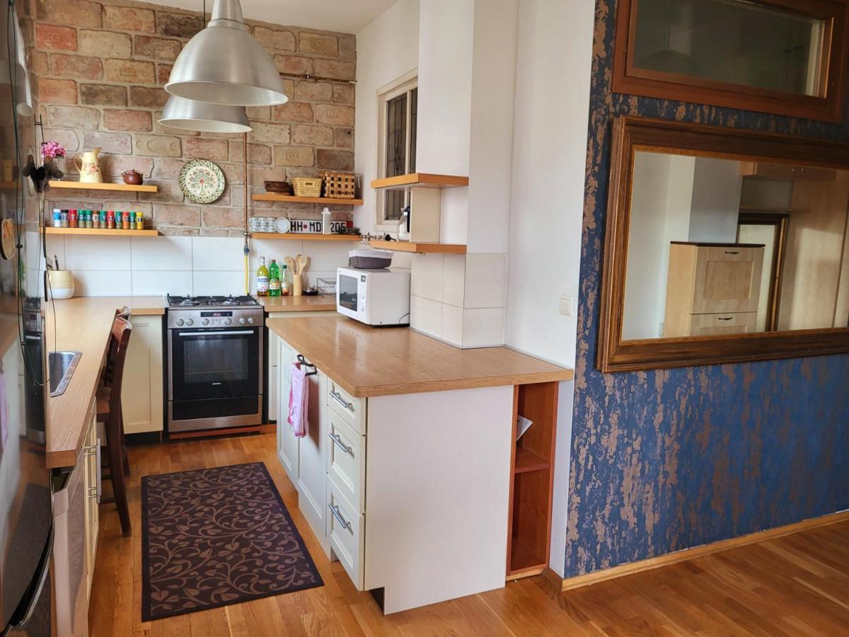 Sunny Panorama Flat Near Castle With Balcony Apartment
