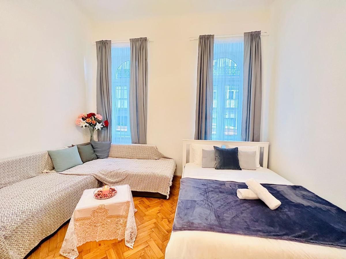 Kerepesi 3 - Opposite Keleti Station Accommodatie bij particulieren *