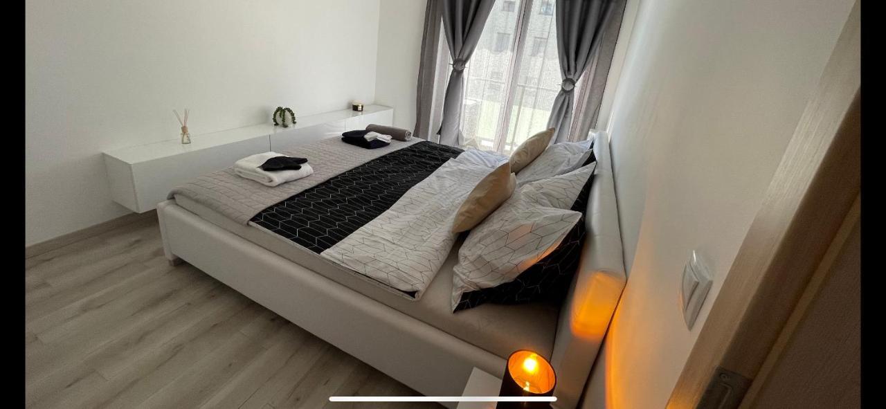 N.cristian Budapest