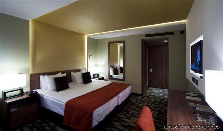 Boutique Victoria Szálloda 4*