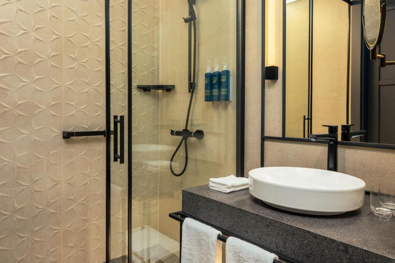 Hotel Four Points By Sheraton Danube 4*