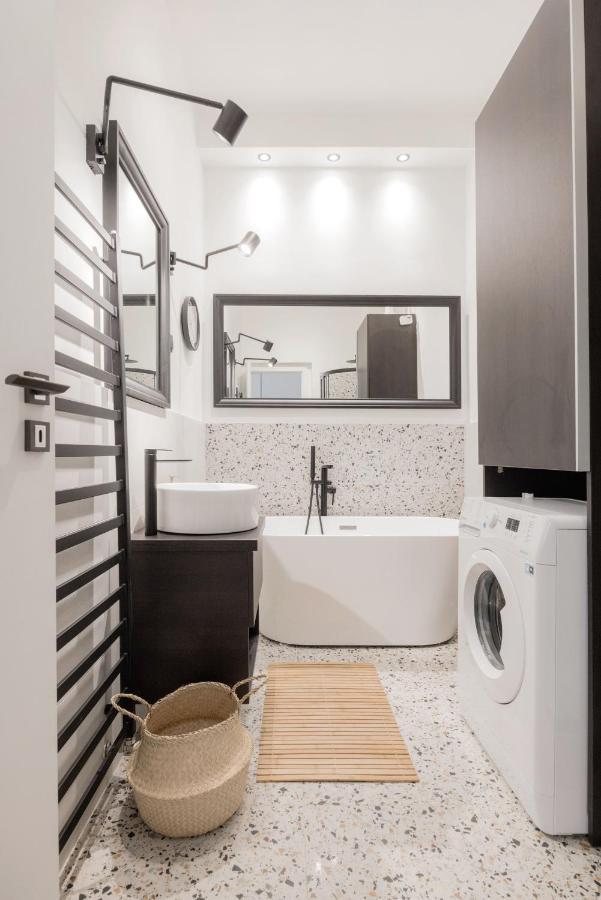 Appartamento Two-bedroom Next To Music Academy Budapest