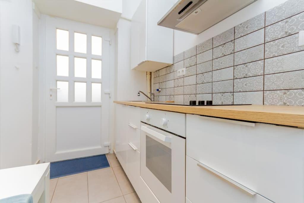 Apartment Cozy Nest By The Andrassy Avenue *
