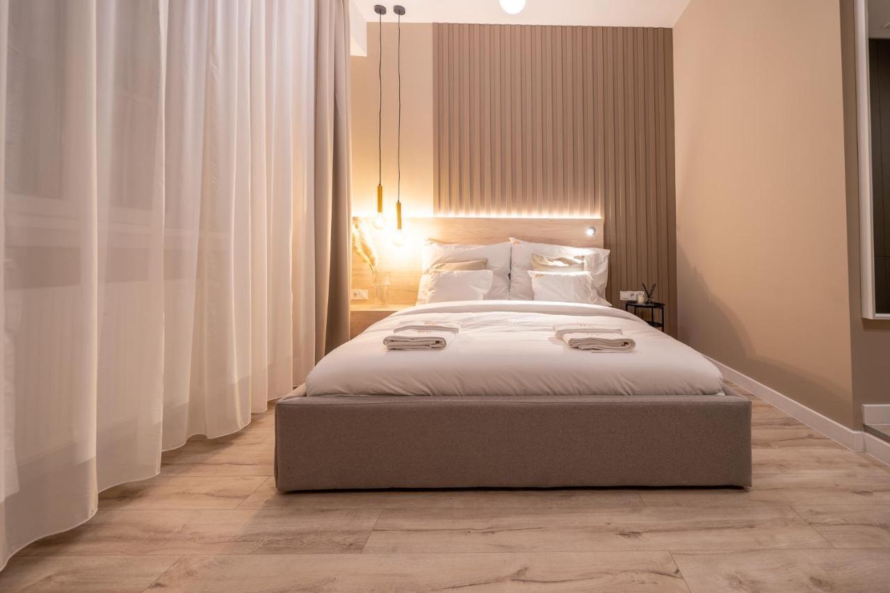 Hotel Karoly Boutique Suites, Location By Bqa *