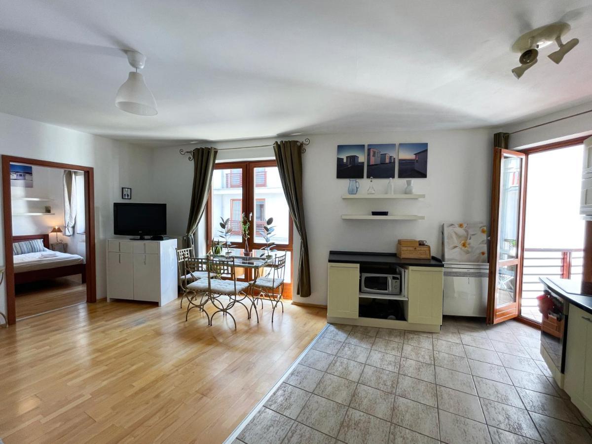 The Knight Boutique With Balcony Apartamento *