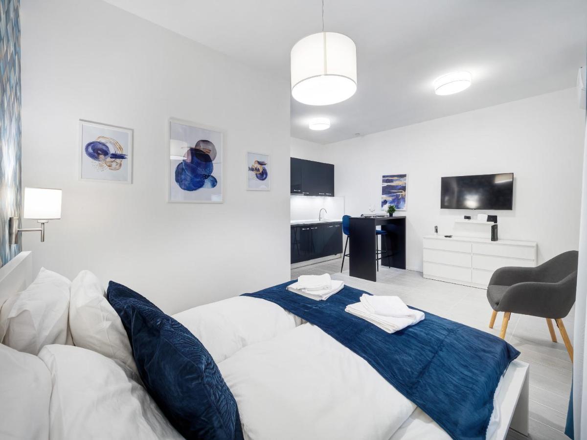 And New With Ac Apartment *