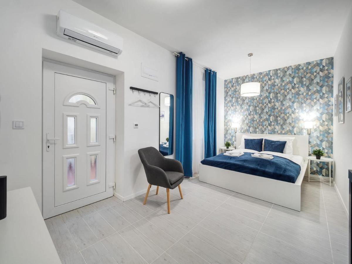 And New With Ac Apartment
